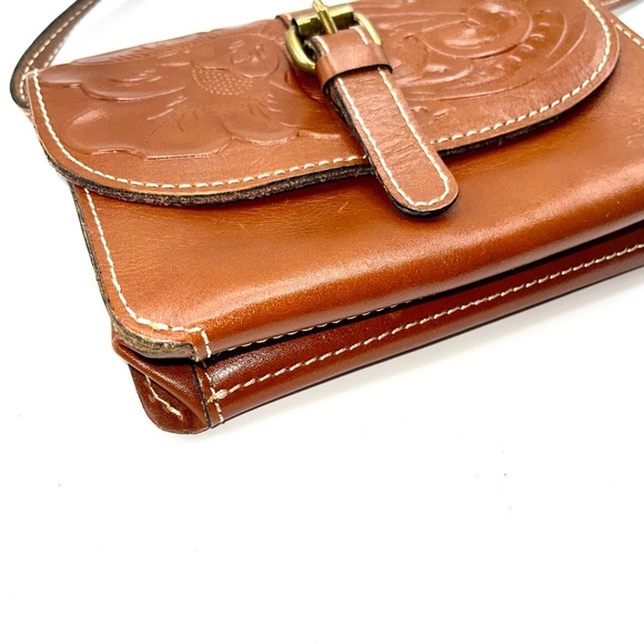 Patricia Nash Leather Crossbody Bag - Picture 5 of 11